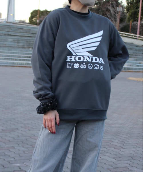 sanrio(サンリオ)の「【HONDA/ホンダ×Sanrio/サンリオ】HONDA×はぴだんぶい ダンボールニットスウェットクルー(スウェット・メンズ・スミクロ/オートミール/ブラック/サックスブルー・MEDIUM/LARGE)」の8枚目の写真