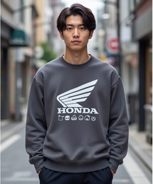 sanrio（サンリオ）の「【HONDA/ホンダ×Sanrio/サンリオ】HONDA×はぴだんぶい　ダンボールニットスウェットクルー/ユニセックス（スウェット）」