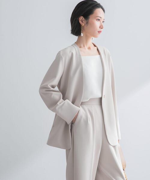URBAN RESEARCH ROSSO WOMEN(アーバンリサーチ ロッソ)の「ストレッチツイルノーカラージャケット(ノーカラージャケット・レディース・ライトベージュ/ブラック・38/36)」の4枚目の写真