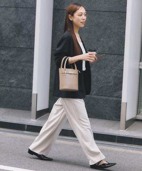 URBAN RESEARCH ROSSO WOMEN(アーバンリサーチ ロッソ)の「ストレッチツイルノーカラージャケット(ノーカラージャケット・レディース・ライトベージュ/ブラック・38/36)」の11枚目の写真