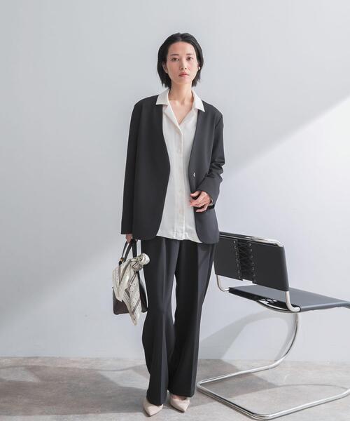 URBAN RESEARCH ROSSO WOMEN(アーバンリサーチ ロッソ)の「ストレッチツイルノーカラージャケット(ノーカラージャケット・レディース・ライトベージュ/ブラック・38/36)」の14枚目の写真