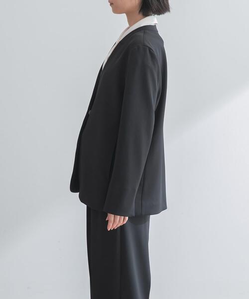 URBAN RESEARCH ROSSO WOMEN(アーバンリサーチ ロッソ)の「ストレッチツイルノーカラージャケット(ノーカラージャケット・レディース・ライトベージュ/ブラック・38/36)」の17枚目の写真