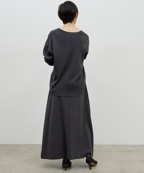 GALLARDAGALANTE(ガリャルダガランテ)の「【セットアップ対応】Vニット(ニット/セーター・レディース・グレイッシュベージュ/チャコールグレー・FREE)」の8枚目の写真