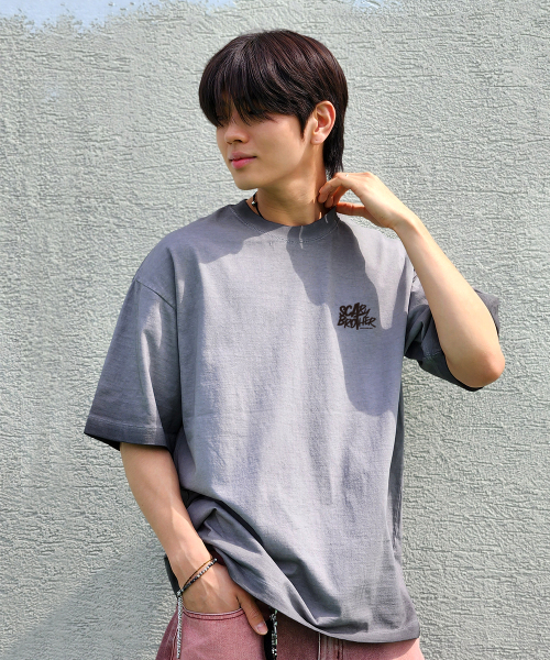 ASTRAL PROJECTION（アストラルプロジェクション）の「[APSTUDIOXSCARYBROTHER SERIES 3]ピグメントルーズフィット半袖Tシャツ_グレー（Tシャツ/カットソー・メンズ・その他・M/L/XL/XXL）」の4枚目の写真