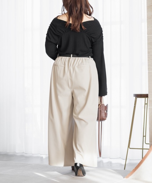 CLETTE(クレット)の「CLETTEオリジナル2WAYオフショルトップス(Tシャツ/カットソー・レディース・ブラック/アイボリー/ブラウン・4L/3L/LL)」の11枚目の写真