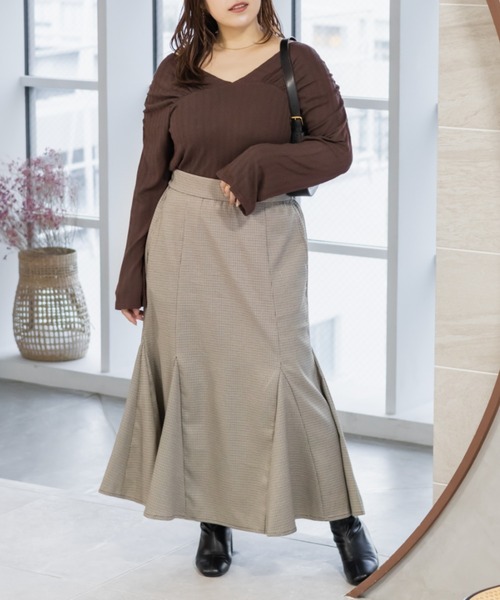 CLETTE(クレット)の「CLETTEオリジナル2WAYオフショルトップス(Tシャツ/カットソー・レディース・ブラック/アイボリー/ブラウン・4L/3L/LL)」の14枚目の写真
