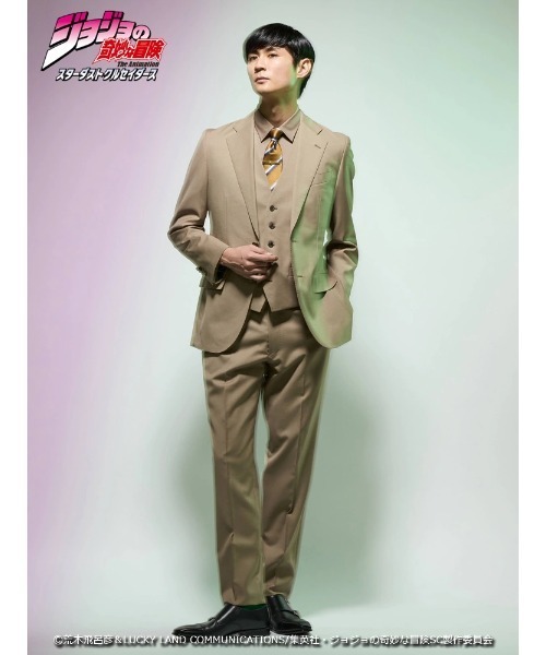 Perfect Suit FActory(パーフェクトスーツファクトリー)の「アニメ『ジョジョの奇妙な冒険 スターダストクルセイダース』セットアップパンツ【DIO】(スラックス・メンズ・ベージュ・L/M/S/SS/3L/LL)」の2枚目の写真
