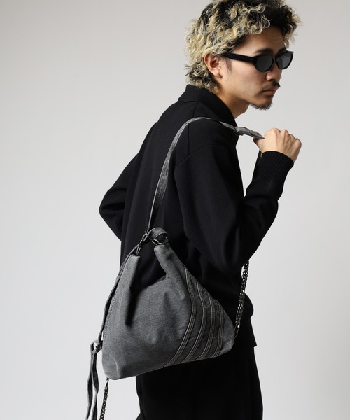 FUNALIVE(ファンアライブ)の「ABETTOR ナナメ4本ラインデザイン加工デニムショルダーBAG(ショルダーバッグ・メンズ・インディゴブルー/ブラック・FREE)」の16枚目の写真