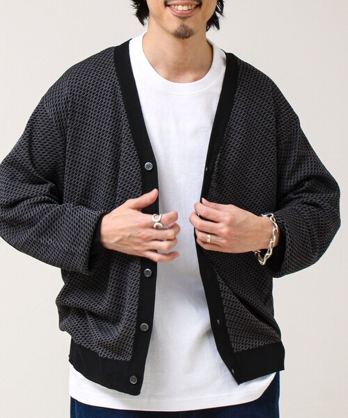 GLOSTER（グロスター）の「【シャリ感で軽やか】バーズアイVネック crunchyカーデ（カーディガン/ボレロ・メンズ・ブラック系その他/ブルー系その他/パープル系その他・S/M/L）」の7枚目の写真