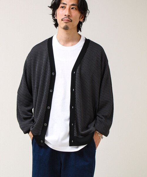 GLOSTER（グロスター）の「【シャリ感で軽やか】バーズアイVネック crunchyカーデ（カーディガン/ボレロ・メンズ・ブラック系その他/ブルー系その他/パープル系その他・S/M/L）」の10枚目の写真