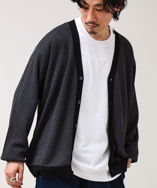 GLOSTER（グロスター）の「【シャリ感で軽やか】バーズアイVネック crunchyカーデ（カーディガン/ボレロ・メンズ・ブラック系その他/ブルー系その他/パープル系その他・S/M/L）」の13枚目の写真