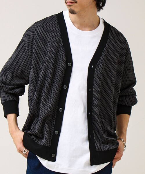 GLOSTER（グロスター）の「【シャリ感で軽やか】バーズアイVネック crunchyカーデ（カーディガン/ボレロ・メンズ・ブラック系その他/ブルー系その他/パープル系その他・S/M/L）」の16枚目の写真