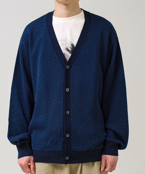 GLOSTER（グロスター）の「【シャリ感で軽やか】バーズアイVネック crunchyカーデ（カーディガン/ボレロ・メンズ・ブラック系その他/ブルー系その他/パープル系その他・S/M/L）」の18枚目の写真