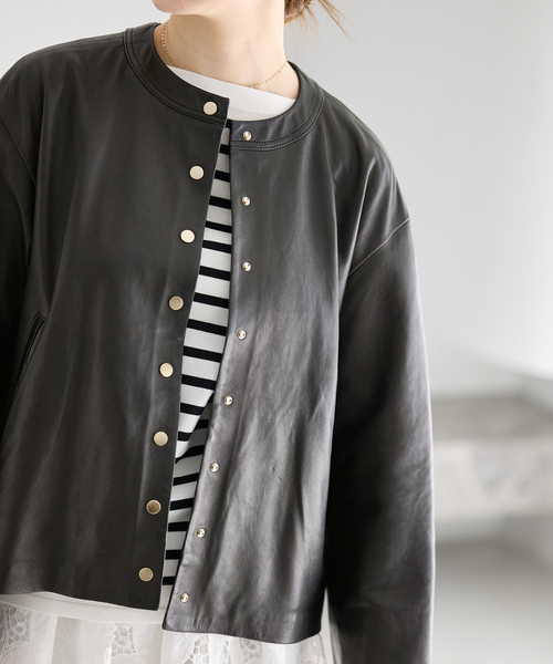 IENA（イエナ）の「《追加》シープクルーネックブルゾン（ライダースジャケット・レディース・ブラック・FREE）」の9枚目の写真