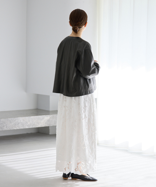 IENA（イエナ）の「《追加》シープクルーネックブルゾン（ライダースジャケット・レディース・ブラック・FREE）」の13枚目の写真