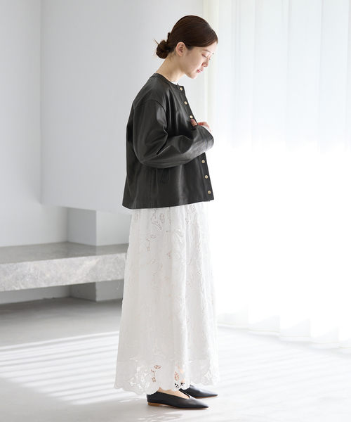 IENA（イエナ）の「《追加》シープクルーネックブルゾン（ライダースジャケット・レディース・ブラック・FREE）」の14枚目の写真