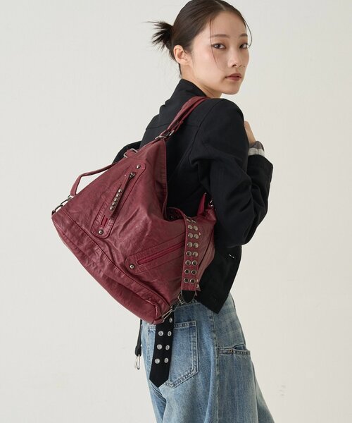 WHO'S WHO gallery（フーズフーギャラリー）の「2WAYドットスタッズリンプバッグ（ショルダーバッグ・レディース・ブラック/レッド・FREE）」の20枚目の写真