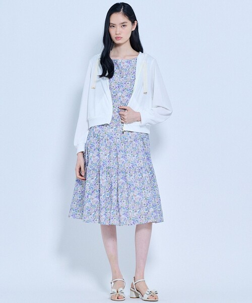 TOCCA(トッカ)の「SUNNY VEIL ラッシュガードパーカー(パーカー・レディース・ブラック系/ホワイト系・MEDIUM/SMALL)」の22枚目の写真