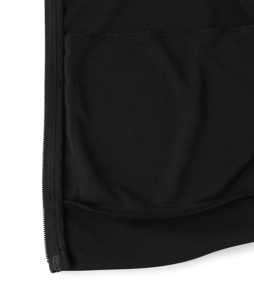 TOCCA(トッカ)の「SUNNY VEIL ラッシュガードパーカー(パーカー・レディース・ブラック系/ホワイト系・MEDIUM/SMALL)」の3枚目の写真