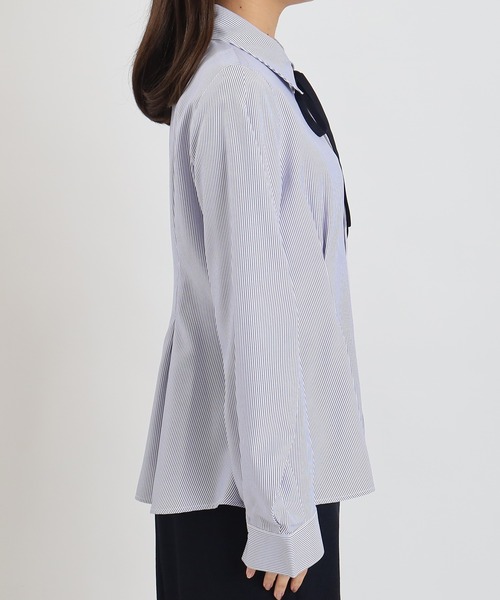 ASTORIA ODIER（アストリアオディール）の「ストライプ配色リボンペプラムブラウス（シャツ/ブラウス・レディース・ホワイト×ブラック/ホワイト×ブルー・MEDIUM）」の14枚目の写真