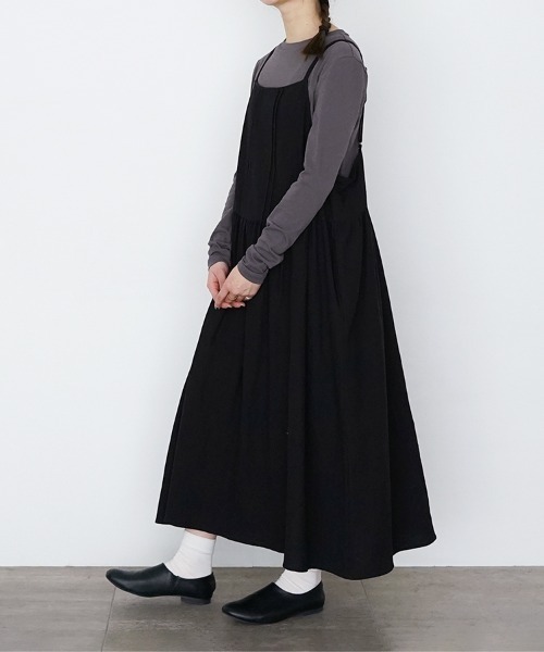 オオカミとフクロウ（オオカミとフクロウ）の「フクロウと晴れた日の午後に（ワンピース・レディース・ブラック/キナリ・FREE）」の2枚目の写真