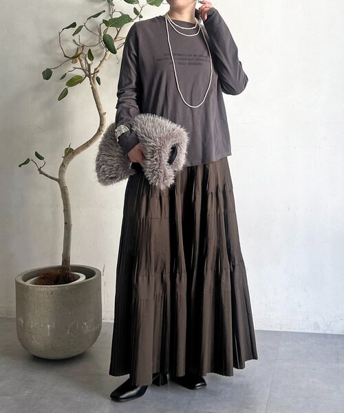 un dix cors（アンディコール）の「スラブデザインロゴＴ（Tシャツ/カットソー・レディース・ベージュ/オフホワイト/チャコールグレー・FREE）」の13枚目の写真