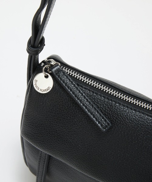 Breath TOPKAPI（ブレストプカピ）の「【Breath TOPKAPI】SUPPLE サプル シボレザー スワローマチ スクエア ミニ ショルダーバッグ（ショルダーバッグ・レディース・ブラック/ライトグレー・FREE）」の13枚目の写真