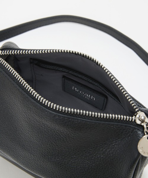 Breath TOPKAPI（ブレストプカピ）の「【Breath TOPKAPI】SUPPLE サプル シボレザー スワローマチ スクエア ミニ ショルダーバッグ（ショルダーバッグ・レディース・ブラック/ライトグレー・FREE）」の18枚目の写真
