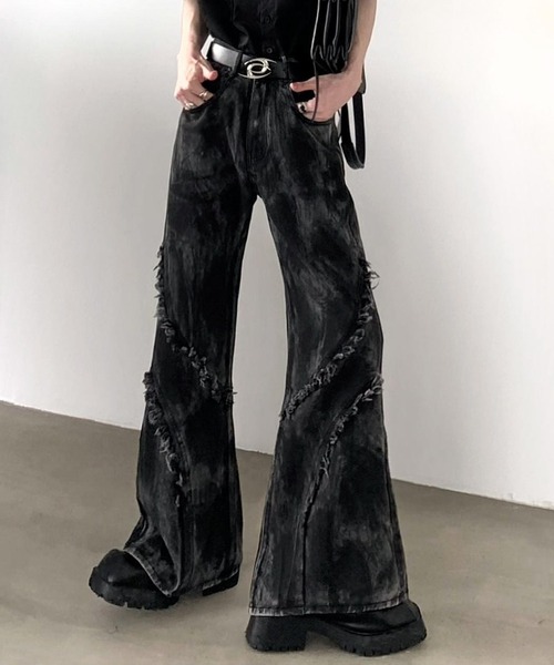 WESTBOY（ウエストボーイ）の「グランジフレア ダメージ加工 ベルボトムデニムパンツ WO26S2PT10（デニムパンツ・メンズ・グレー・XL/M/L）」の2枚目の写真