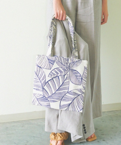 Erwan L(アルワンエル)の「Erwan L(アルワンエル) / ブックトートバッグ Book tote EL-25004 フランス製(トートバッグ・レディース・ライトグレー/ブラック×ゴールド/ブラック×ホワイト/マルチ/ライトブルー/ホワイト×レッド/ゴールド/ネイビー×ホワイト/ブラックミックス/レオパード/オフホワイト・FREE)」の1枚目の写真