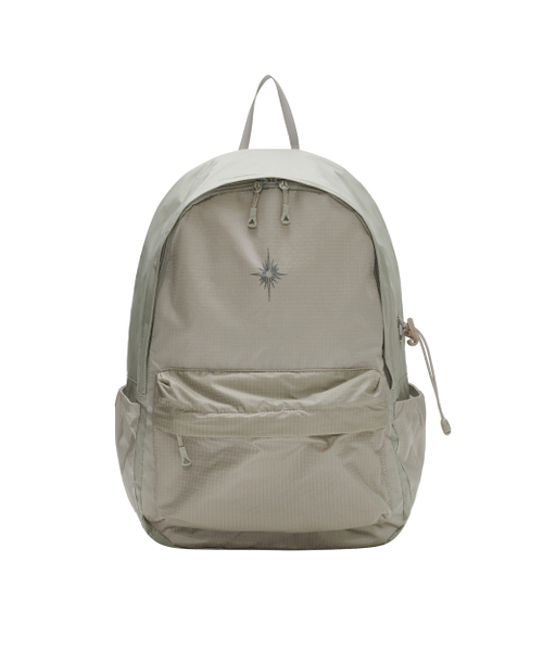 DEFGARMENTS（デフグラメンツ）の「NEEDLE LIGHT BAG PACK [LIGHT GRAY]（バックパック/リュック・レディース・その他・F）」の3枚目の写真