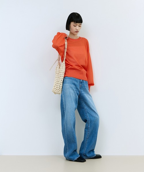 ADAM ET ROPE'(アダムエロペ)の「【WEB限定】シアークルーネックカーディガン(カーディガン/ボレロ・レディース・オレンジ/ライトグレー/サックスブルー/ブラック/オフホワイト・FREE)」の9枚目の写真