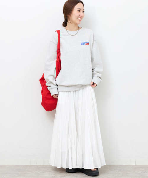 NEW BALANCE（ニューバランス）の「《WEB限定》【NEW BALANCE/ニューバランス】Athletics プレミアムロゴスウェット（スウェット・レディース・チャコールグレー・SMALL）」の2枚目の写真