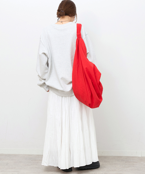 NEW BALANCE（ニューバランス）の「《WEB限定》【NEW BALANCE/ニューバランス】Athletics プレミアムロゴスウェット（スウェット・レディース・チャコールグレー・SMALL）」の6枚目の写真