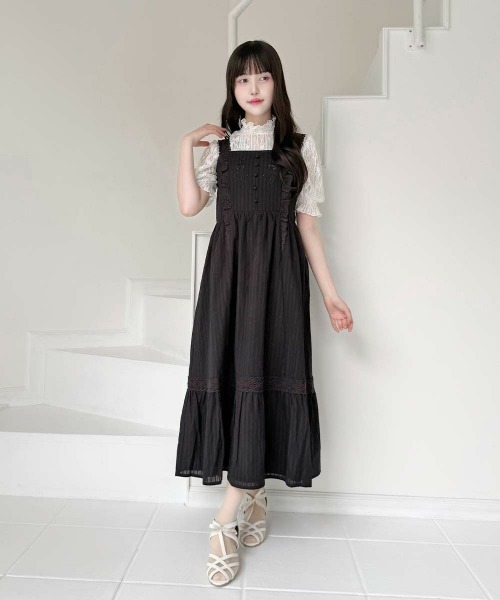 an another angelus（アンアナザーアンジェラス）の「レース使いローズカットワークロングワンピース（ワンピース・レディース・オフホワイト/ブラック・FREE）」の10枚目の写真