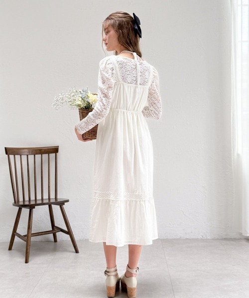 an another angelus（アンアナザーアンジェラス）の「レース使いローズカットワークロングワンピース（ワンピース・レディース・オフホワイト/ブラック・FREE）」の17枚目の写真