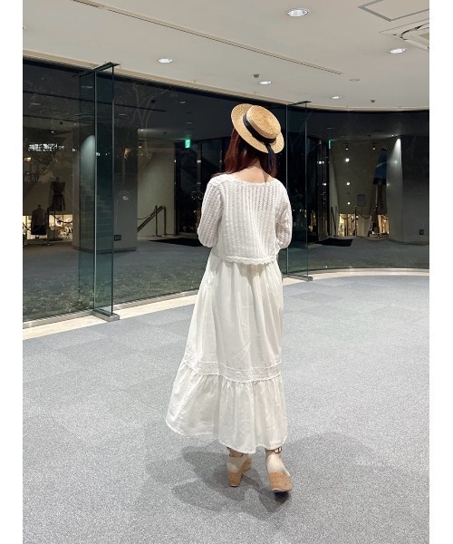 an another angelus（アンアナザーアンジェラス）の「レース使いローズカットワークロングワンピース（ワンピース・レディース・オフホワイト/ブラック・FREE）」の21枚目の写真