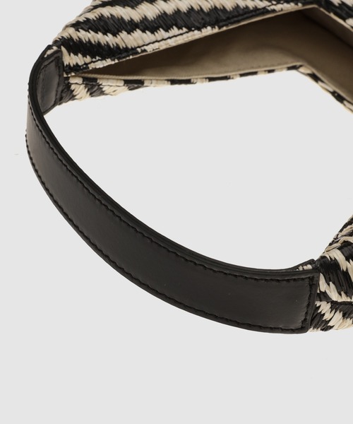 MARNI（マルニ）の「TRAPEZE BAG / WAVYファブリックバッグ（ショルダーバッグ・レディース・ブラック系その他/グリーン系その他・ONE SIZE）」の4枚目の写真