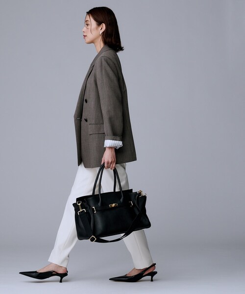 UNTITLED（アンタイトル）の「MILOS別注レザートート（トートバッグ・レディース・ベージュ/ブラック・99）」の17枚目の写真