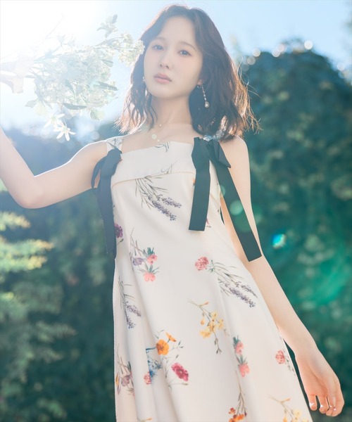 WILLSELECTION（ウィルセレクション）の「【3/12(thu)発売】ボタニカルフラワーシアーワンピース（ワンピース・レディース・ネイビー/ミント/ホワイト/ラベンダー・FREE）」の6枚目の写真