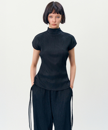 MAYVERU（メイバーユー）の「masi pleats sleeveless blouse _ Black（シャツ/ブラウス）」
