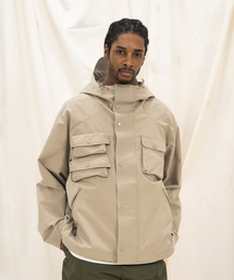 OUTPOCKET RAGLAN SHORTS WINDBREAKER - BEIGE
