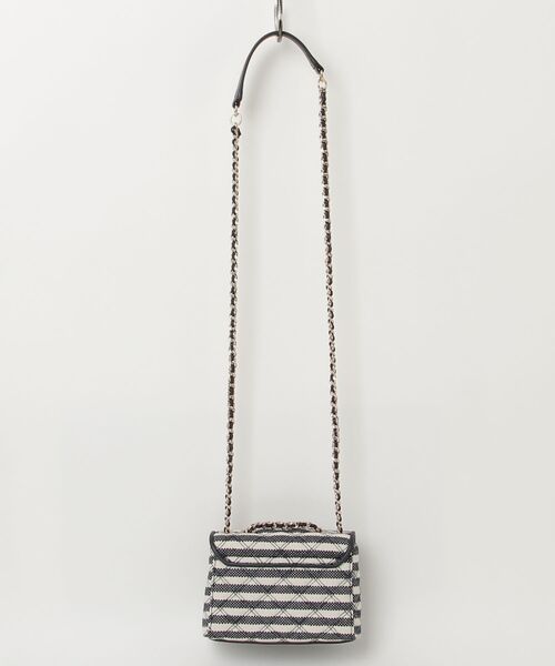 Guess（ゲス）の「GIULLY II Mini Convertible Flap（ショルダーバッグ・レディース・ネイビー・ONE SIZE）」の2枚目の写真