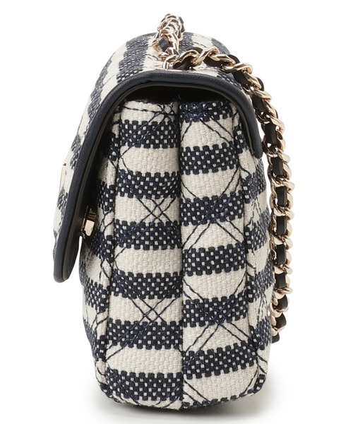 Guess（ゲス）の「GIULLY II Mini Convertible Flap（ショルダーバッグ・レディース・ネイビー・ONE SIZE）」の11枚目の写真