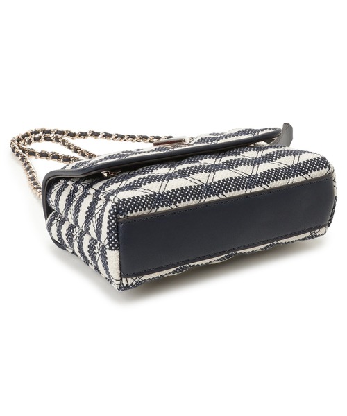 Guess（ゲス）の「GIULLY II Mini Convertible Flap（ショルダーバッグ・レディース・ネイビー・ONE SIZE）」の9枚目の写真