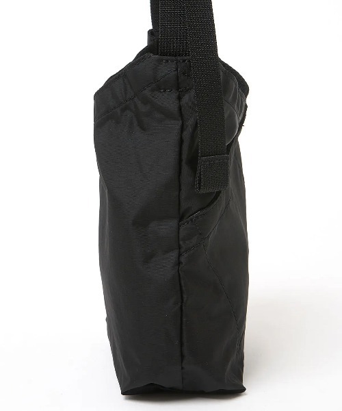 hobo（ホーボー）の「【hobo / ホーボー】AZUMA SHOULDER BAG S NYLON RIPSTOP（ショルダーバッグ・メンズ・ネイビー/ホワイト/ブラック/ベージュ系その他・FREE）」の5枚目の写真