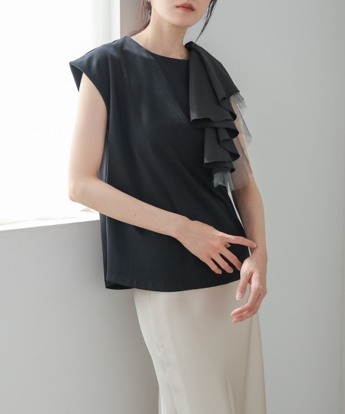 Bab(バブ)の「イレヘムラッフルデザインカットソー(Tシャツ/カットソー・レディース・ブラック/杢グレー/オフホワイト・FREE)」の17枚目の写真