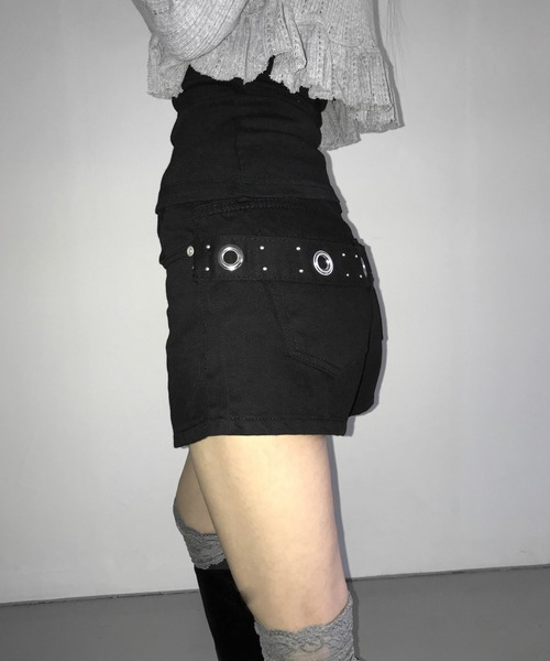 THEAIRTOWN(ジエアタウン)の「1733 back slop shorts(その他パンツ・レディース・ホワイト/ブラック・MEDIUM/SMALL)」の5枚目の写真