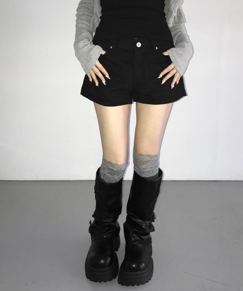 THEAIRTOWN(ジエアタウン)の「1733 back slop shorts(その他パンツ・レディース・ホワイト/ブラック・MEDIUM/SMALL)」の9枚目の写真