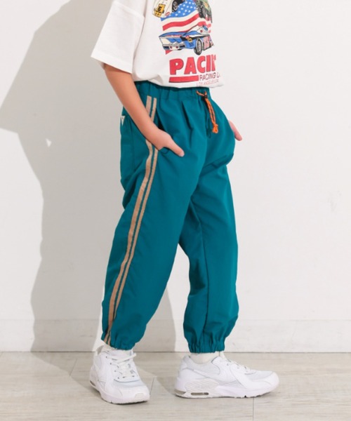 Ocean&Ground(オーシャン&グラウンド)の「ナイロンアスレチックパンツ(その他パンツ・キッズ・ブラック/ベージュ/ダークブルー/キナリ・130/120/110/100/90/140)」の1枚目の写真